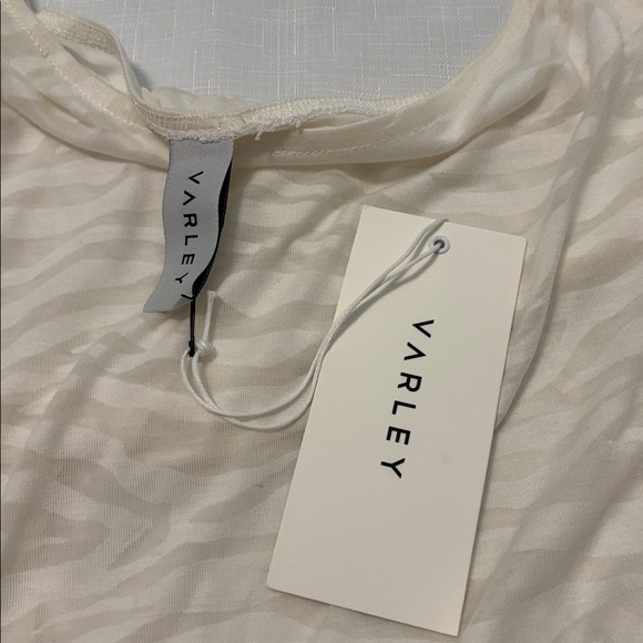 Varley Zebra Jersey Knit Almo Tee Vanilla White SZ M cap sleeve active wear NWT - Picture 4 of 12
